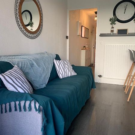 Chaleureux Appartement Face Au Port Sta Lucia, Tout A Pieds, Wifi Сен-Рафаэль Экстерьер фото