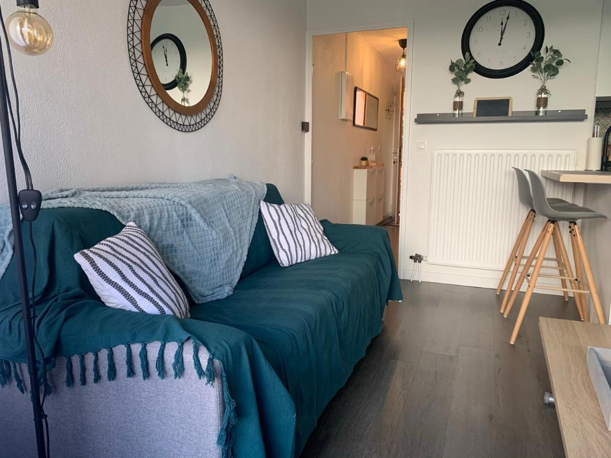 Chaleureux Appartement Face Au Port Sta Lucia, Tout A Pieds, Wifi Сен-Рафаэль Экстерьер фото
