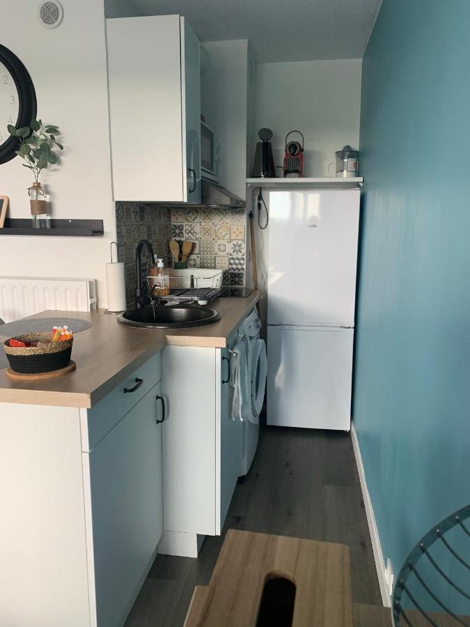 Chaleureux Appartement Face Au Port Sta Lucia, Tout A Pieds, Wifi Сен-Рафаэль Экстерьер фото