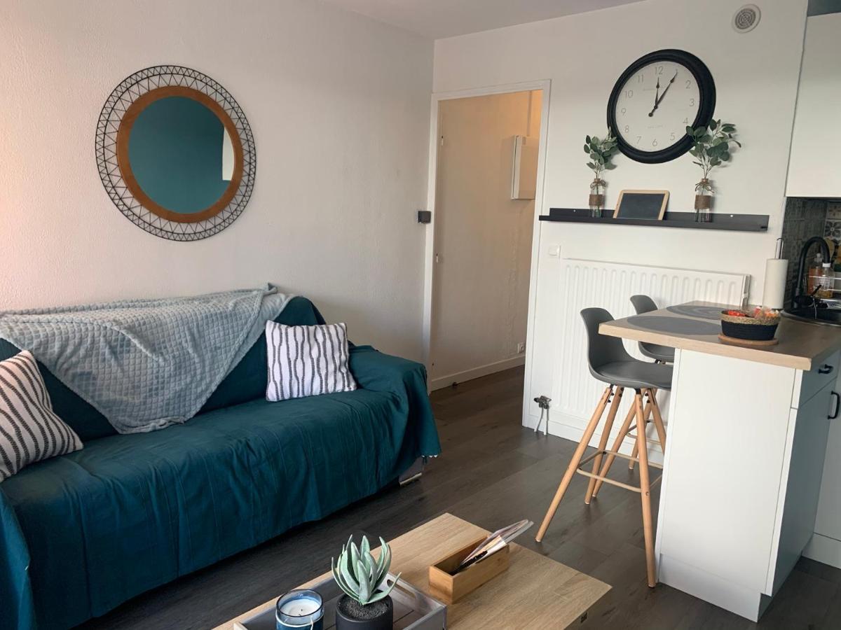 Chaleureux Appartement Face Au Port Sta Lucia, Tout A Pieds, Wifi Сен-Рафаэль Экстерьер фото